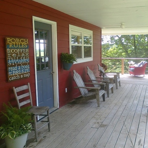 littleredporch